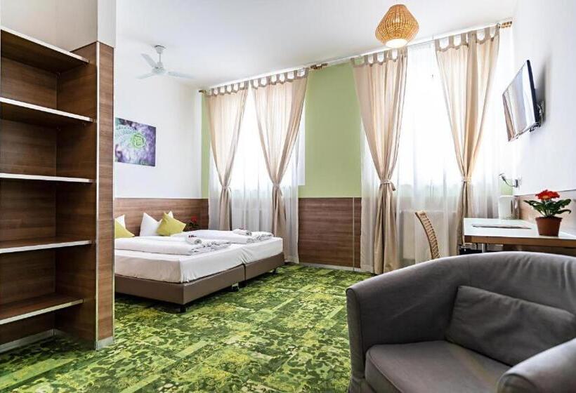 Студия Стандарт, 24seven Apartments   Self Check In