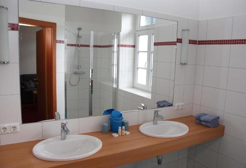 غرفة كومفورت ثلاثية, Altenbergerhof