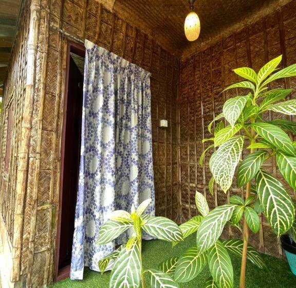 اتاق لوکس, Hostelexp, Varkala   A Beach Town Hostel