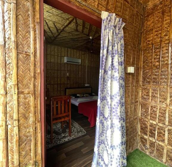 اتاق لوکس, Hostelexp, Varkala   A Beach Town Hostel