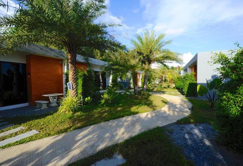 חדר סטנדרט נוף לגינה, Barong Resort