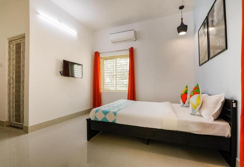 トリプルクラシックルーム, Oyo 83895 Saket Homes