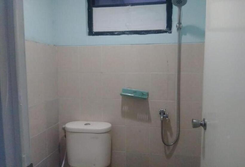 חדר אקונומי, Oyo 90766 Gardenia Boarding House