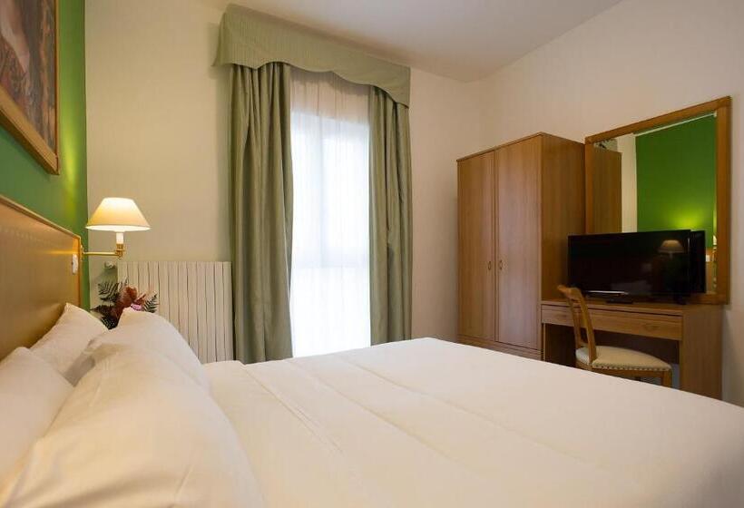 غرفة قياسية, Villa Nazareth Fermo