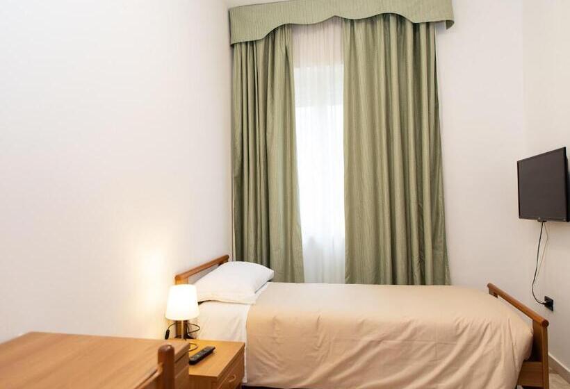 غرفة إقتصادية فردية, Villa Nazareth Fermo