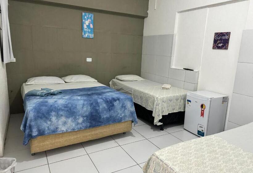 标准四人间共用浴室, Casa Recife Pousada