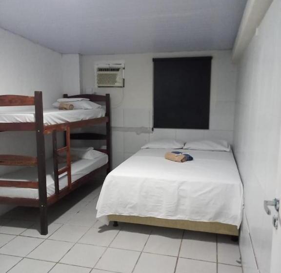 标准四人间共用浴室, Casa Recife Pousada