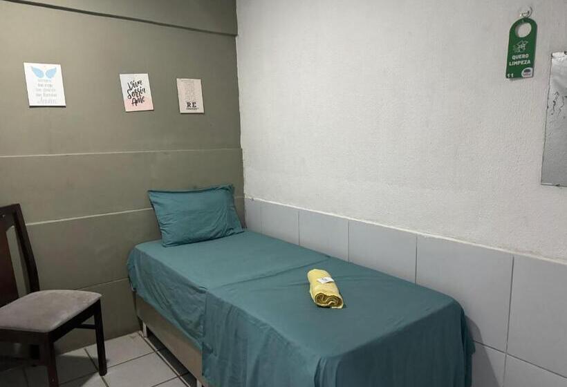 标准单人间共用浴室, Casa Recife Pousada