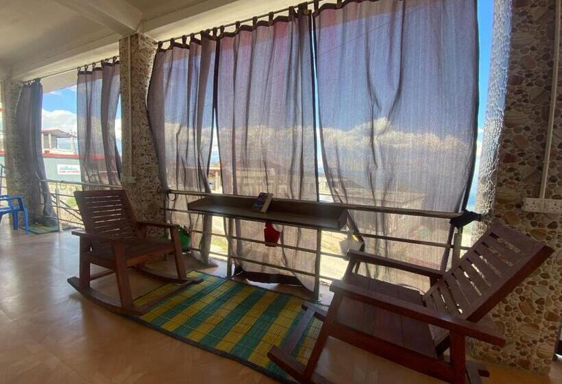 חדר אקונומי, Gud Chah Cafe & Homestay