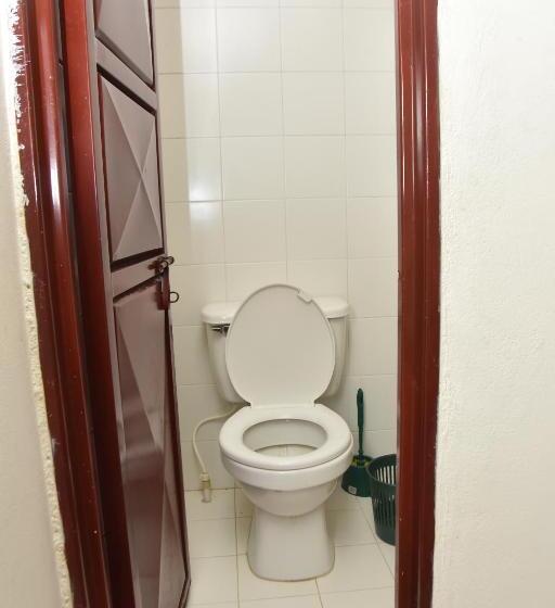 غرفة قياسية, El Retorno