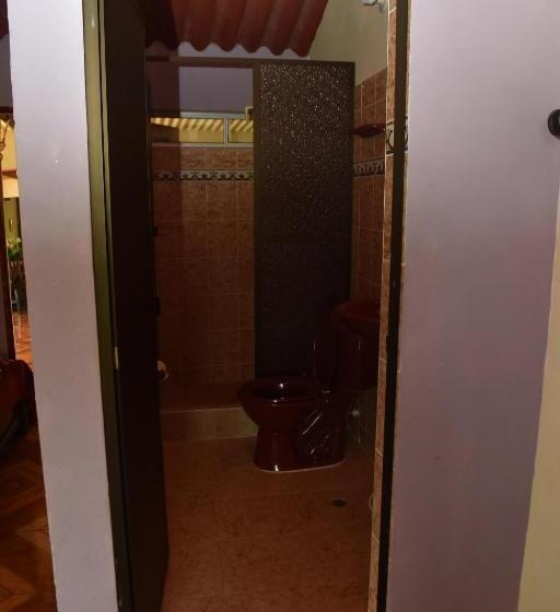 غرفة قياسية ثلاثية, El Retorno