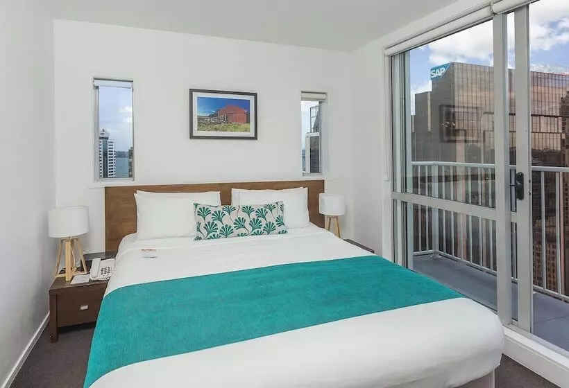 デラックススイート２ベッドルーム, Barclay Suites