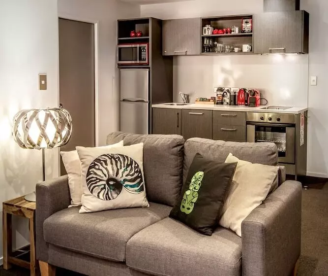 スイート, Barclay Suites