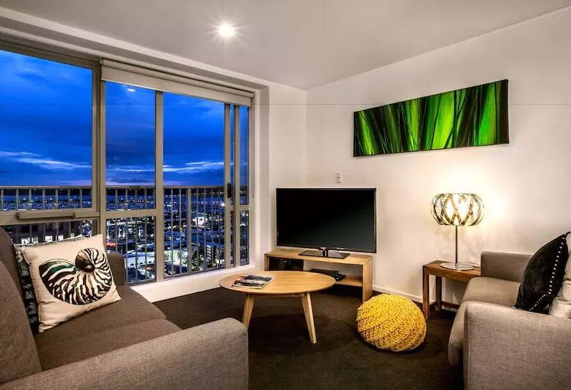 スイート, Barclay Suites
