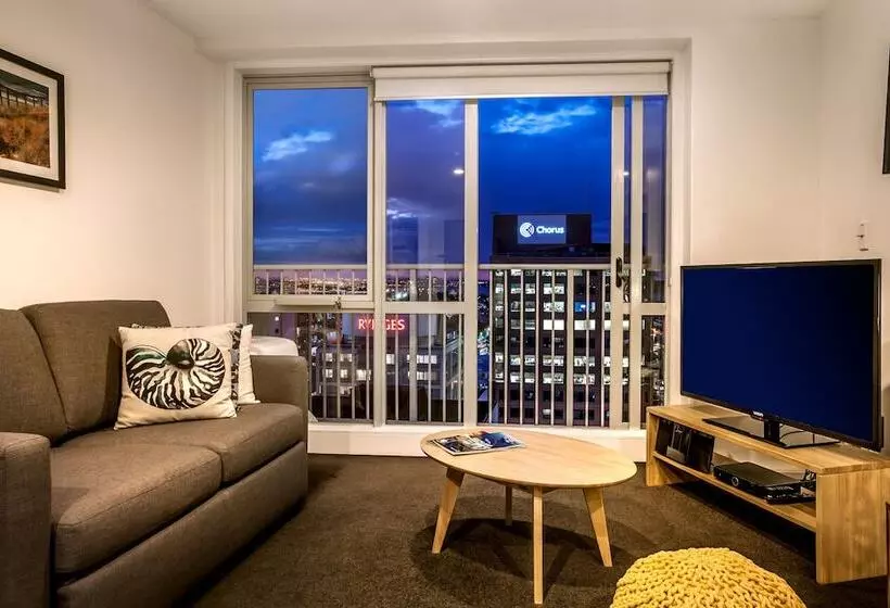 スイート, Barclay Suites