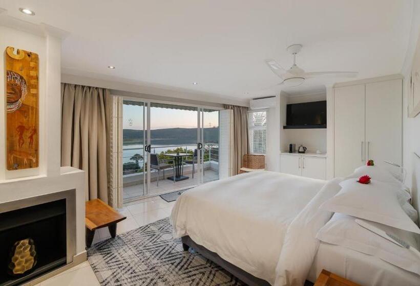 חדר דלוקס עם מרפסת נוף לים, Villa Afrikana Guest Suites By Knysna Paradise Collection