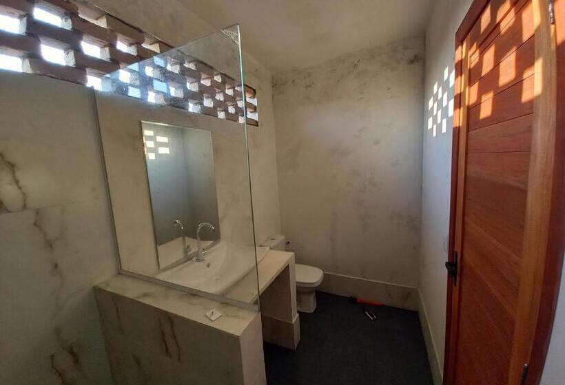 Люкс Вид на Бассейн, Zero Meia Um Pousada