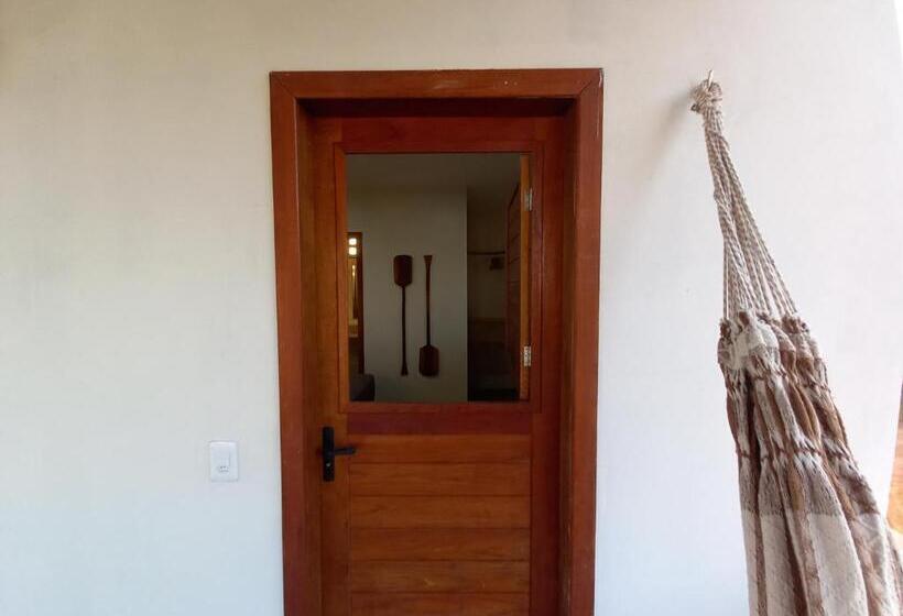 جناح مطلّ علي حمام السباحة, Zero Meia Um Pousada