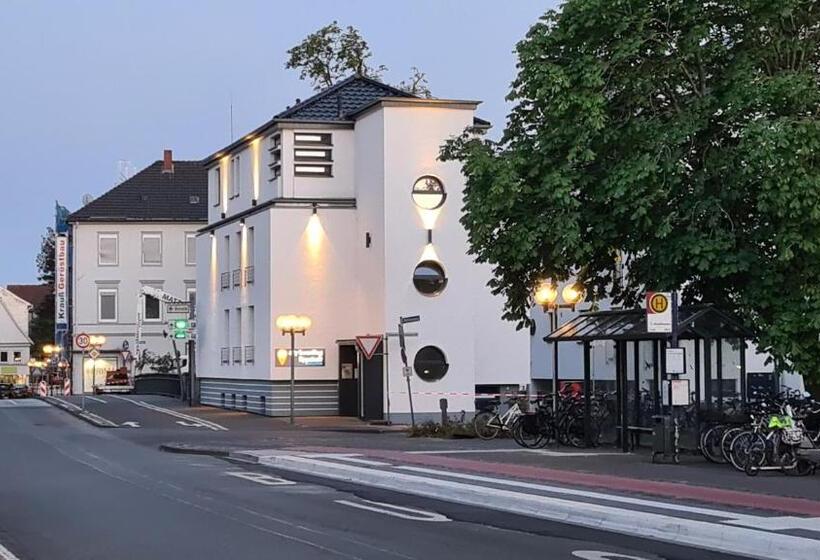 إستديو قياسى مزود بشرفة, City Boarding Lippstadt