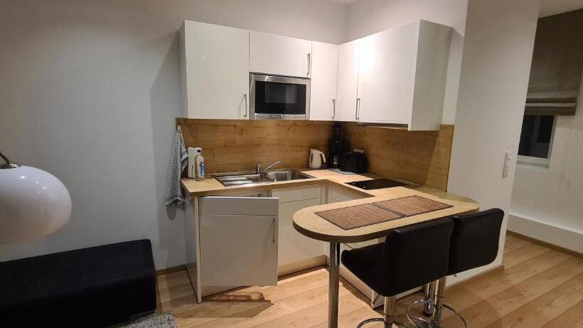 إستديو قياسى مزود بشرفة, City Boarding Lippstadt