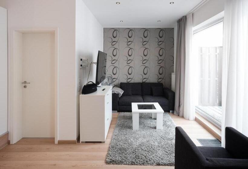 إستديو قياسى مزود بشرفة, City Boarding Lippstadt