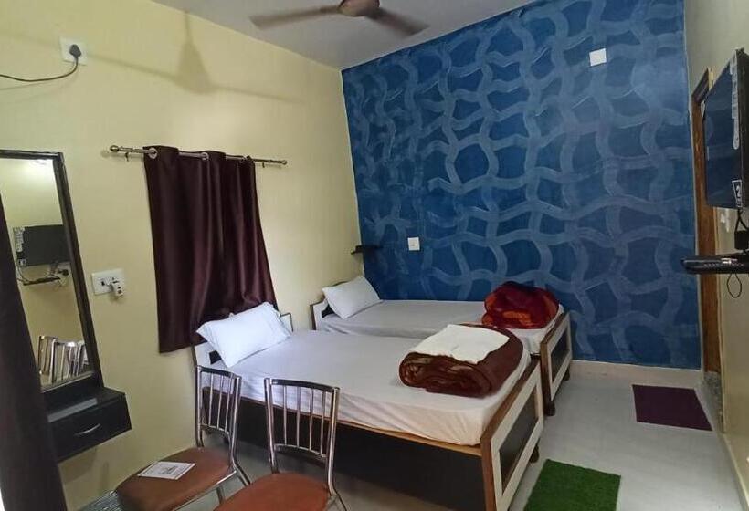 Deluxe Room, Anand Lok Vatika