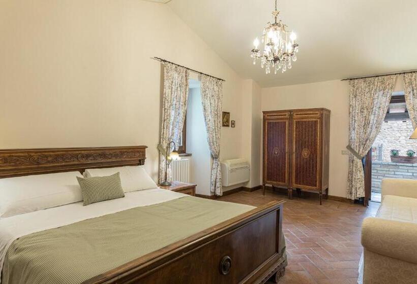 اتاق استاندارد سه نفره, L’aurora