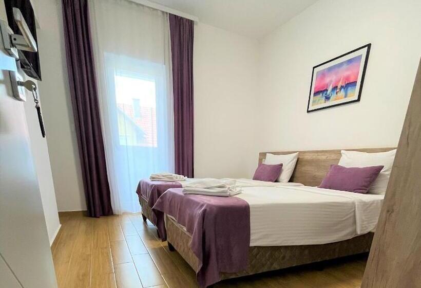 اتاق استاندارد با بالکن, Dona, Altina