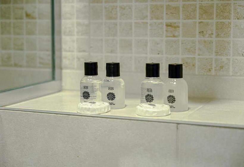 اتاق لوکس, Dona, Altina