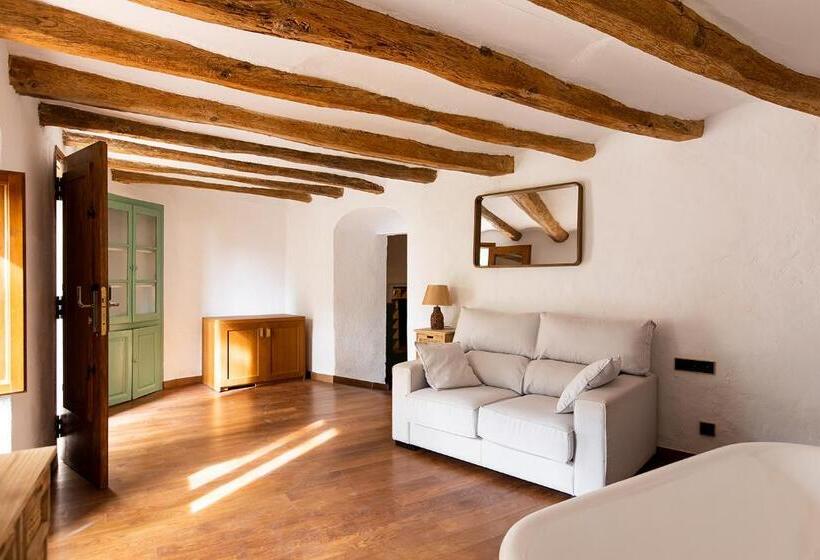 Полулюкс Одноместный с Террасой, Casa Gran 1771 Montrubí Winery Hotel Adults Only