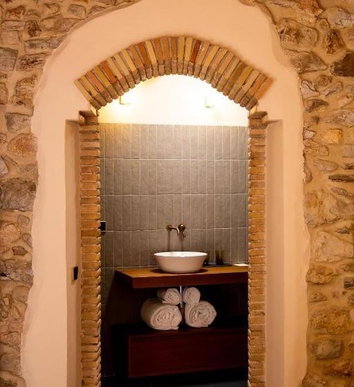 Полулюкс Одноместный с Террасой, Casa Gran 1771 Montrubí Winery Hotel Adults Only