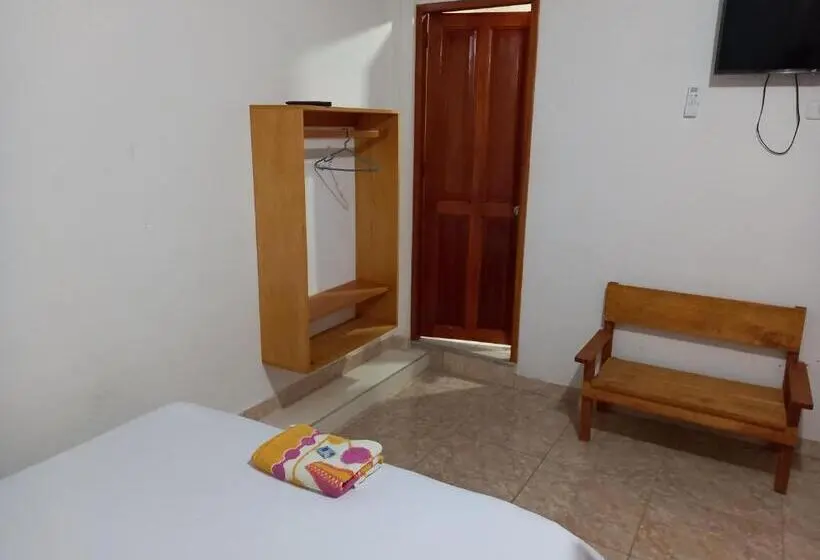 Standaardkamer met 2 Tweepersoonsbedden, Chafo