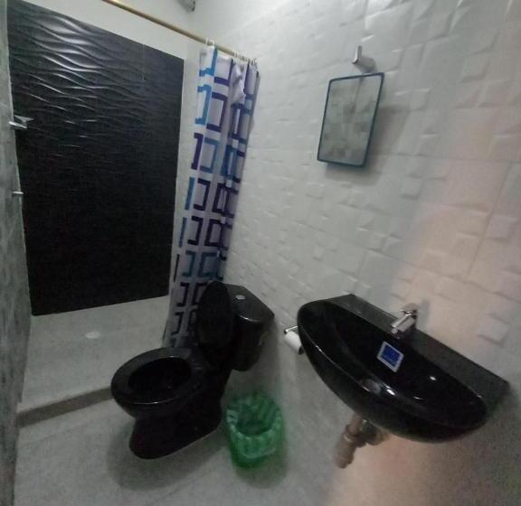 디럭스 룸, Chafo