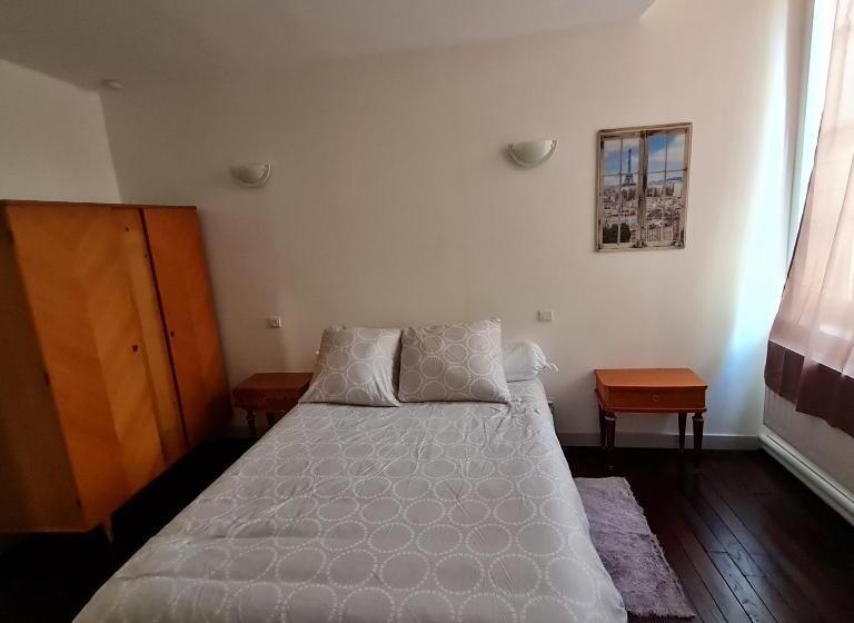 Standard room with outdoor bath, Le Commerce