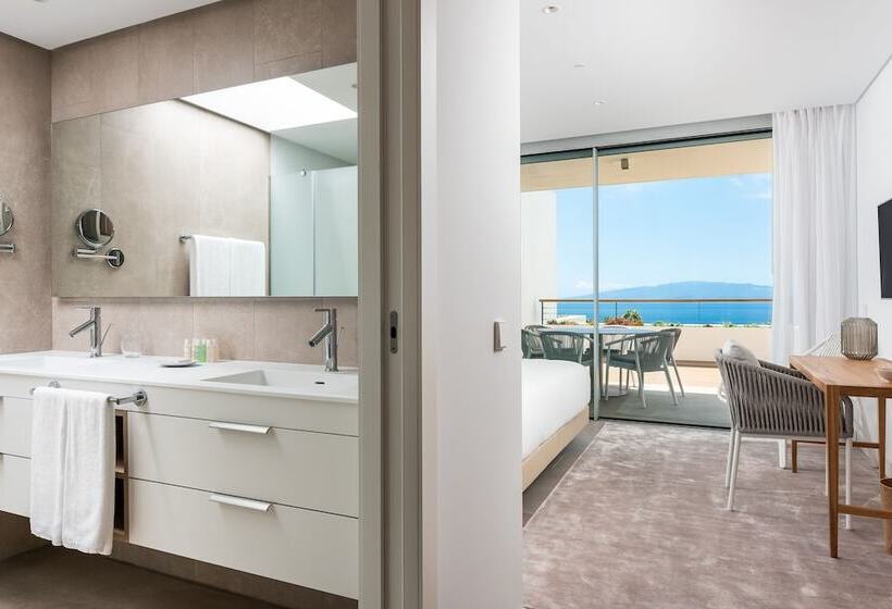 2 Bedrooms Suite Sea View, Los Jardines de Abama Suites