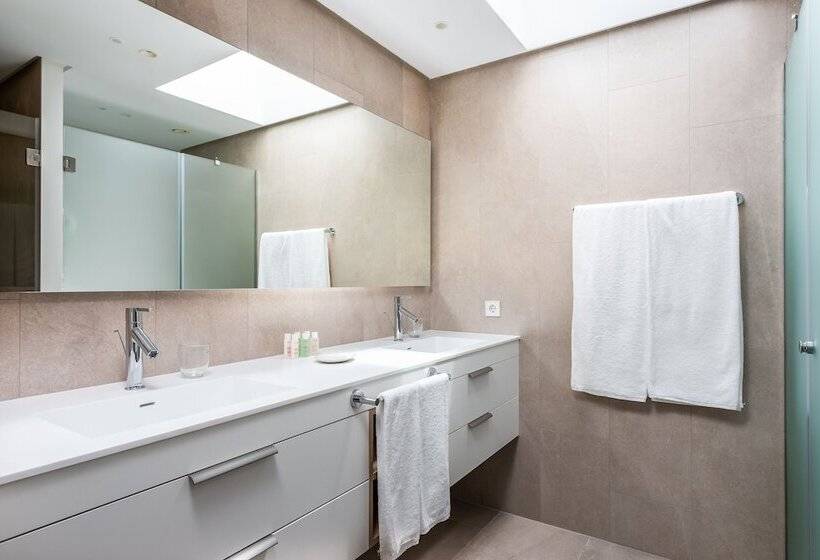 2 Bedrooms Suite Sea View, Los Jardines de Abama Suites
