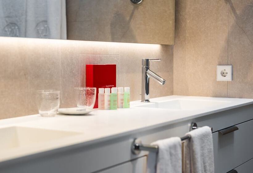 2 Bedrooms Suite Sea View, Los Jardines de Abama Suites