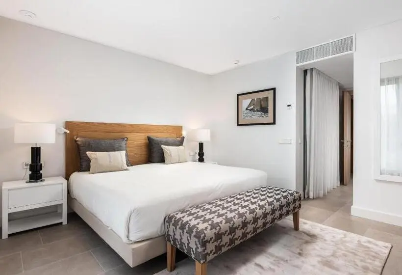 2 Bedrooms Suite Sea View, Los Jardines de Abama Suites