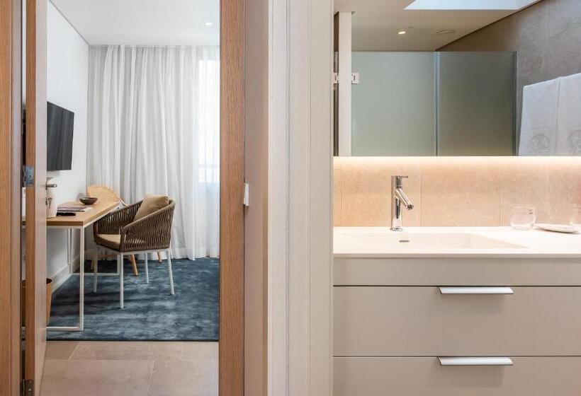 2 Bedrooms Suite Sea View, Los Jardines de Abama Suites