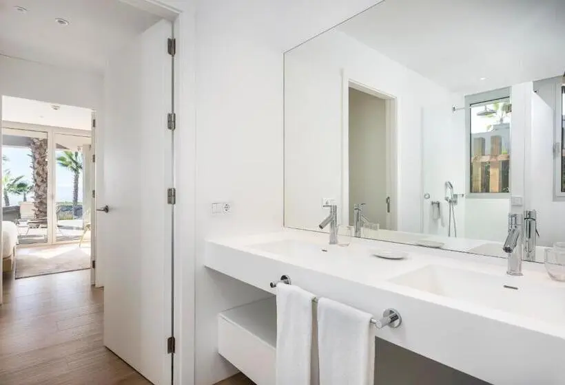 スリーベッドルーム　ヴィラ, Los Jardines de Abama Suites