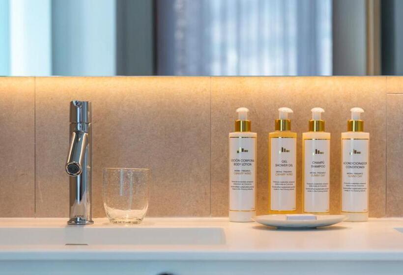 2 Bedrooms Suite Sea View, Los Jardines de Abama Suites