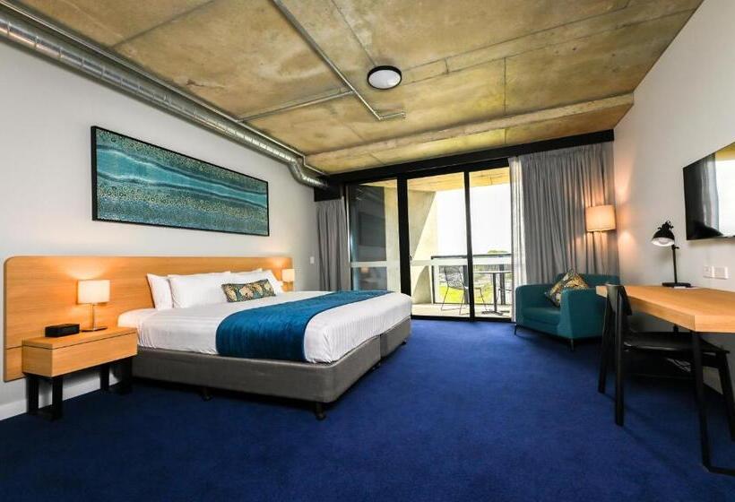 Superior-huone, Nesuto Curtin Perth