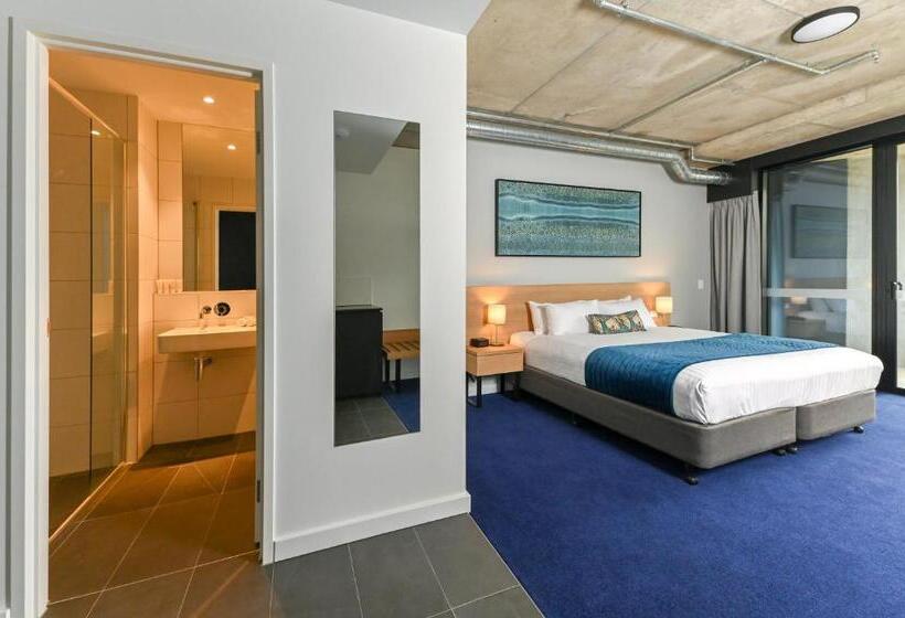 Superior-huone, Nesuto Curtin Perth
