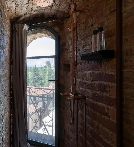 ガーデンビュースタンダードルーム, Rocca Di Arignano