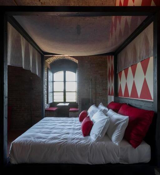 חדר דלוקס לארבעה, Rocca Di Arignano