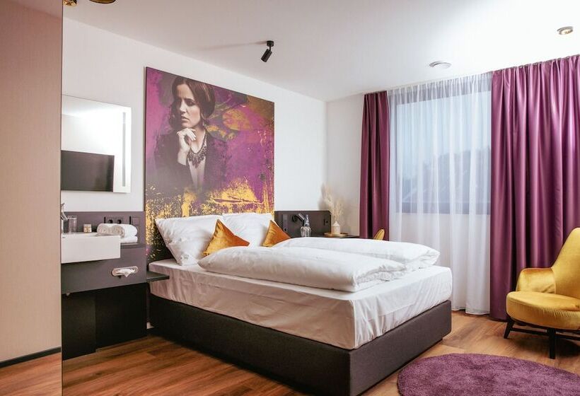 スーペリアールーム, Sombea