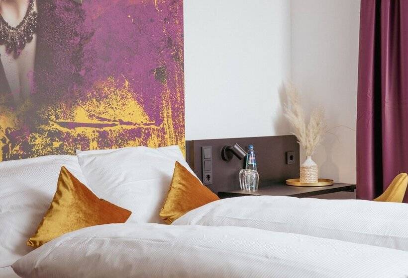 スタンダードルーム, Sombea