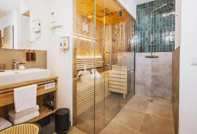 スタンダードルーム, Nikolaus By Avenida Panoramic Wellness Suites