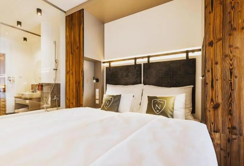 スーペリアールーム, Nikolaus By Avenida Panoramic Wellness Suites