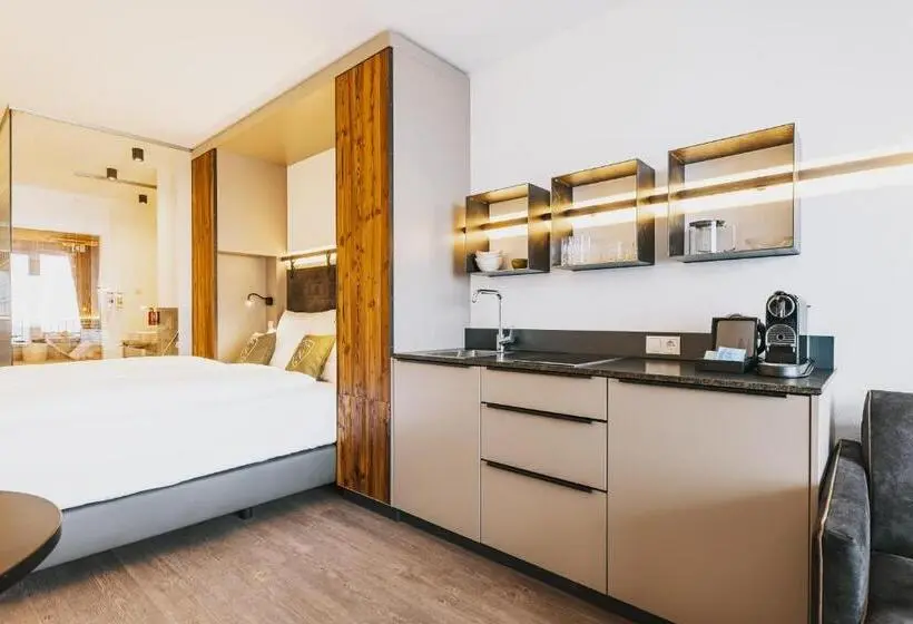 スーペリアールーム, Nikolaus By Avenida Panoramic Wellness Suites